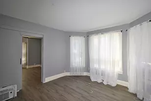 105 N Jefferson St, Batavia, IL 60510 - Photo 8