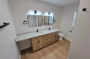 6418 S Vernon Ave, Chicago, IL 60637 - Photo 4