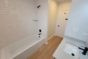 6418 S Vernon Ave, Chicago, IL 60637 - Photo 12