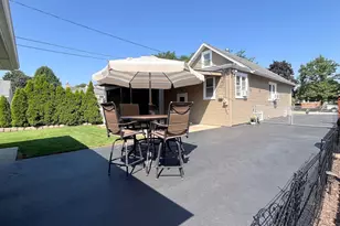 3407 W 115th Pl, Chicago, IL 60655 - Photo 4