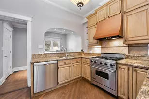 3823 N Alta Vista Terrace, Chicago, IL 60613 - Photo 8