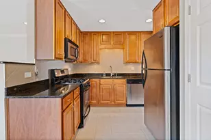 32 Elgin Ave, Forest Park, IL 60130 - Photo 10