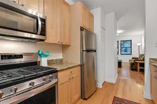 1850 W Lunt Ave, Chicago, IL 60626 - Photo 8