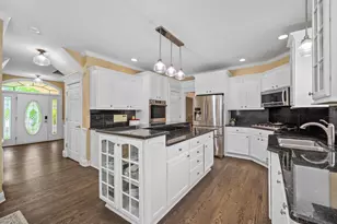 3404 Redwing Dr, Naperville, IL 60564 - Photo 12