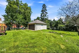 105 N Lancaster St, Mount Prospect, IL 60056 - Photo 4