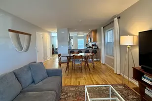 2002 W Coulter St, Chicago, IL 60608 - Photo 2