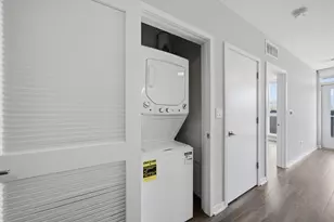 1552 N North Park Avenue, Chicago, IL 60610 - Photo 14