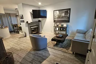 806 Derby Course, Saint Charles, IL 60174 - Photo 4