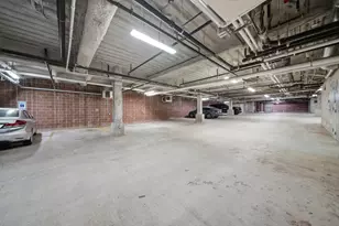 1552 N North Park Avenue, Chicago, IL 60610 - Photo 18