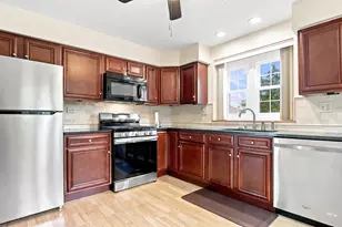 556 Park View Terrace, Buffalo Grove, IL 60089 - Photo 2