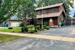 8006 Oak Park Ave, Burbank, IL 60459 - Photo 1