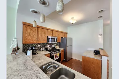 17777 W Braewick Road, Gurnee, IL 60031 - Photo 12