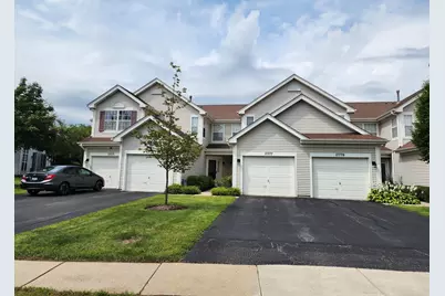 17777 W Braewick Road, Gurnee, IL 60031 - Photo 1