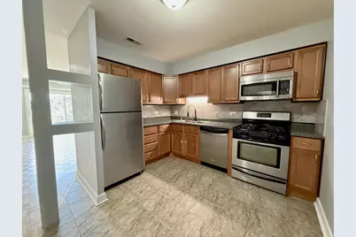 1550 Sandpebble Drive #306, Wheeling, IL 60090 - Photo 6
