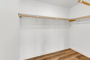 2840 W 98th St, Evergreen Park, IL 60805 - Photo 14