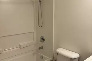 734 S Jade Ln, Round Lake, IL 60073 - Photo 20
