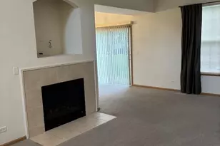 734 S Jade Ln, Round Lake, IL 60073 - Photo 2