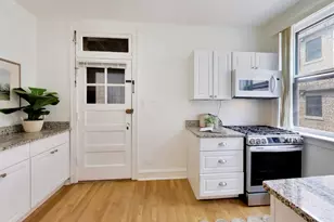 408 Ridge Ave, Evanston, IL 60202 - Photo 18