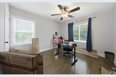 8559 S Phillips Avenue, Chicago, IL 60617 - Photo 12