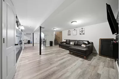 8559 S Phillips Avenue, Chicago, IL 60617 - Photo 18