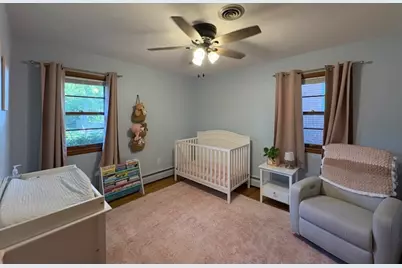 530 E 3rd Street, Lockport, IL 60441 - Photo 10