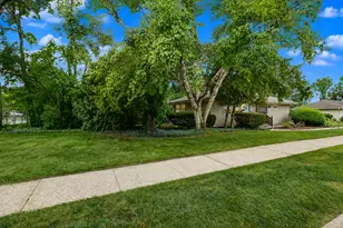 520 S Beverly St, Wheaton, IL 60187 - Photo 16