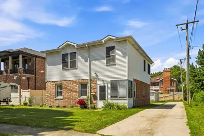 8336 Mango Avenue, Morton Grove, IL 60053 - Photo 2