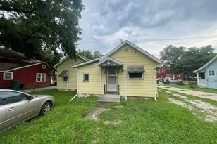 517 Gardner St, Joliet, IL 60433 - Photo 2