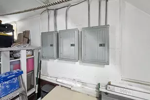 5005 W Eddy St, Chicago, IL 60641 - Photo 14