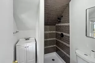 5005 W Eddy St, Chicago, IL 60641 - Photo 20
