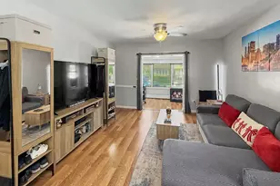 5005 W Eddy St, Chicago, IL 60641 - Photo 6