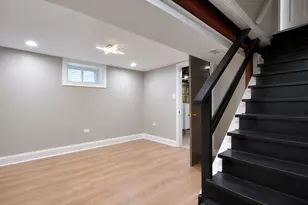 6133 N Karlov Ave, Chicago, IL 60646 - Photo 22