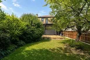6133 N Karlov Ave, Chicago, IL 60646 - Photo 32