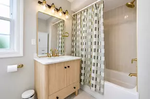 6133 N Karlov Ave, Chicago, IL 60646 - Photo 16