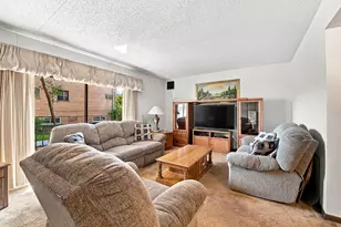 5746 106th St, Chicago Ridge, IL 60415 - Photo 6