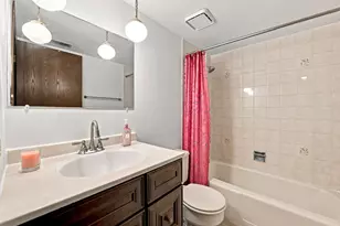 5746 106th St, Chicago Ridge, IL 60415 - Photo 16