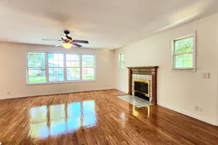 23217 W N Lakewood Ln, Lake Zurich, IL 60047 - Photo 14