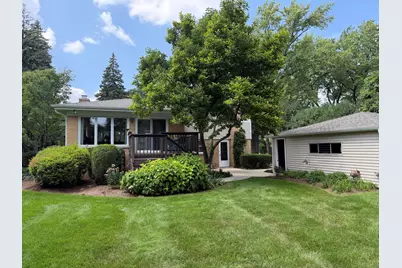 647 N Wilke Road, Arlington Heights, IL 60005 - Photo 4