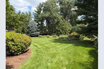 647 N Wilke Road, Arlington Heights, IL 60005 - Photo 16