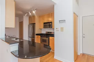 845 W Altgeld St, Chicago, IL 60614 - Photo 12