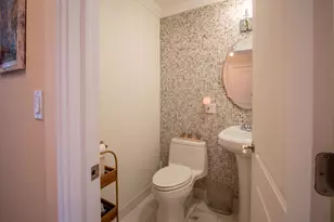 6555 W Addison St, Chicago, IL 60634 - Photo 20