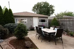 6555 W Addison St, Chicago, IL 60634 - Photo 32