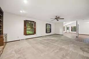 2S730 White Oak Ln, Batavia, IL 60510 - Photo 10