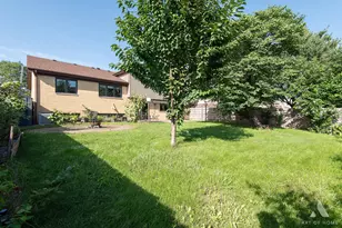 735 Yorkshire Ln, Des Plaines, IL 60016 - Photo 44