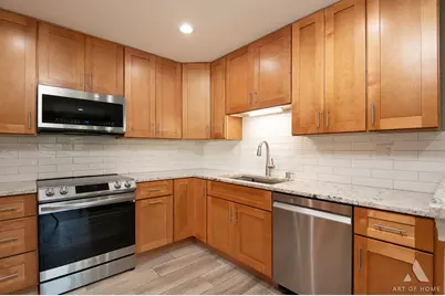 735 Yorkshire Lane, Des Plaines, IL 60016 - Photo 10