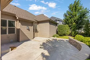 476 Bloomfield Cir W, Oswego, IL 60543 - Photo 32