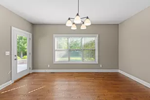 476 Bloomfield Cir W, Oswego, IL 60543 - Photo 12