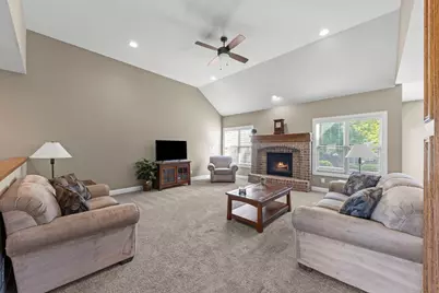 476 Bloomfield Circle, Oswego, IL 60543 - Photo 4