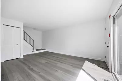 8330 Portsmouth Drive #B, Darien, IL 60561 - Photo 10