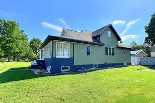 401 S Jackson St, Flanagan, IL 61740 - Photo 2